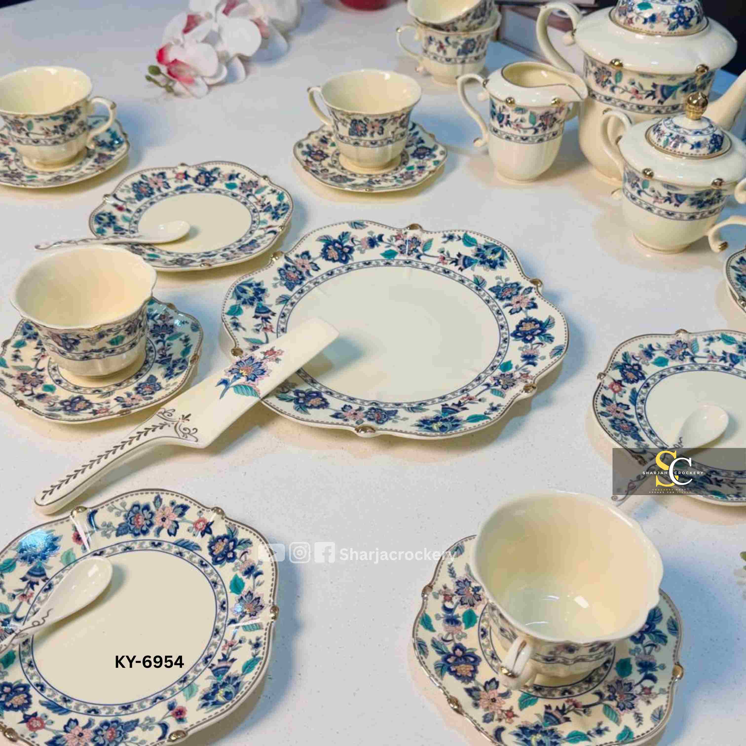 Royal Albart 32-Piece Floral High Tea Set Collection